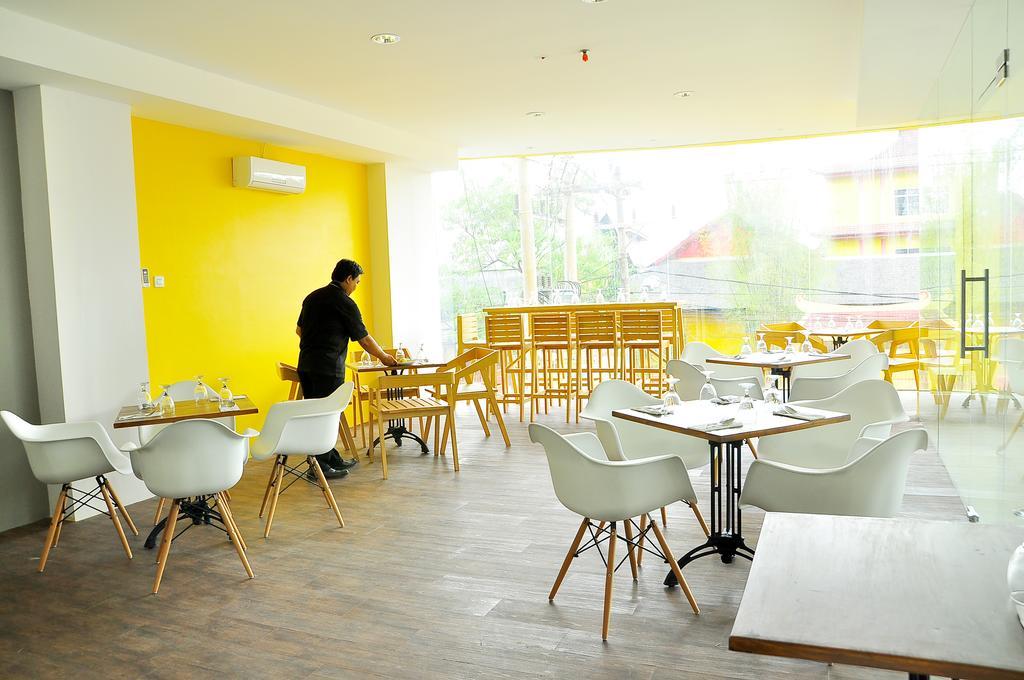 Summer Bed & Breakfast Banjarmasin  Luaran gambar