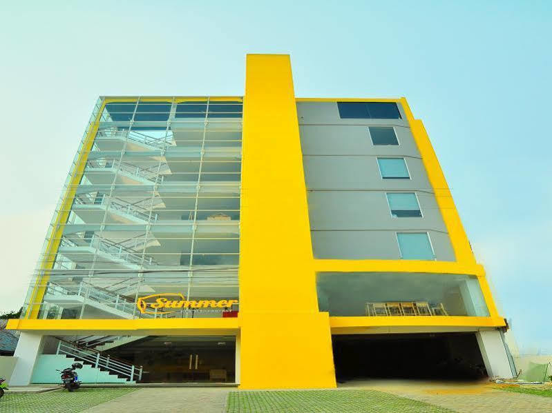 Summer Bed & Breakfast Banjarmasin  Luaran gambar